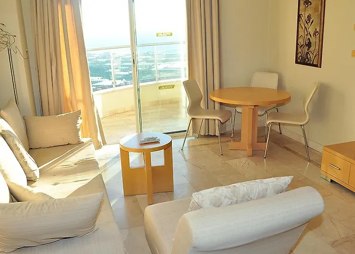 Goldcity Hotel