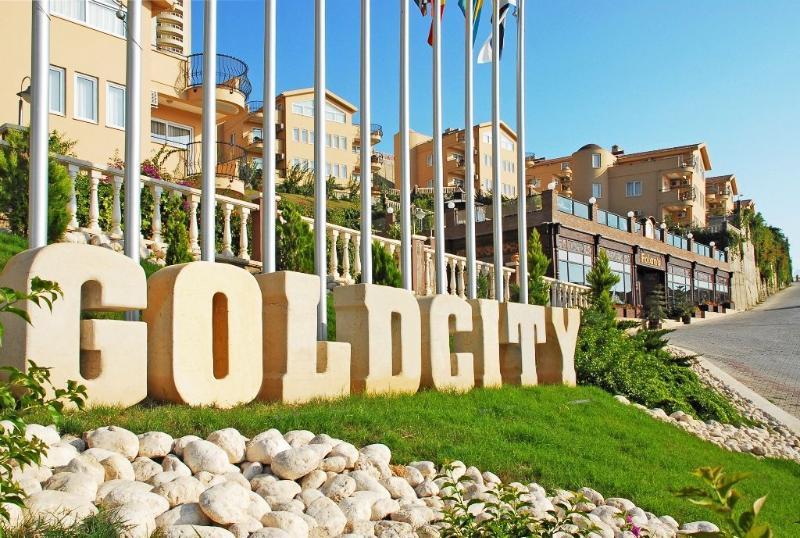 Goldcity Lejlighed
