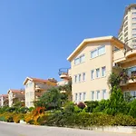 Goldcity Hotel